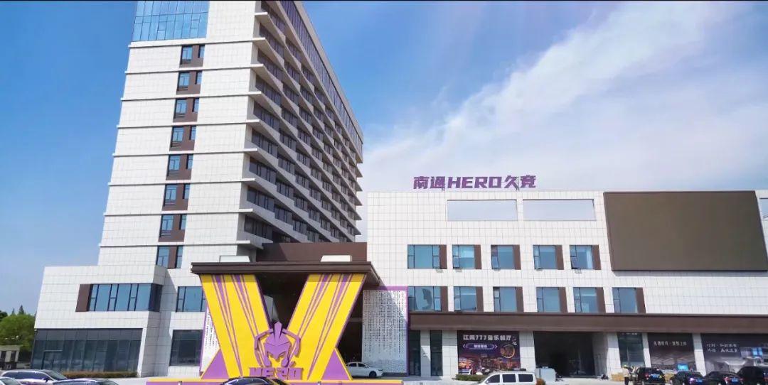 解说和表演