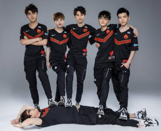 两人良性竞 两人良性竞