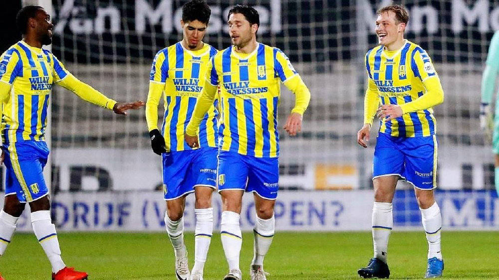 谓居功至伟 谓居功至伟