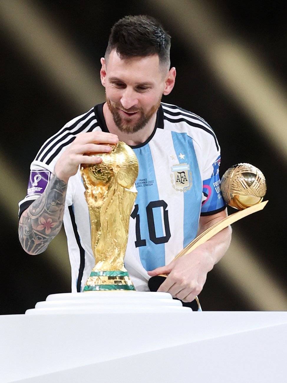 [中超]武磊造一红两点 上海海港客胜南通支云.