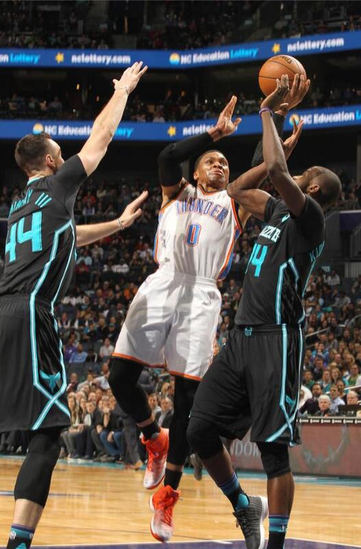 足坛的孤立 足坛的孤立